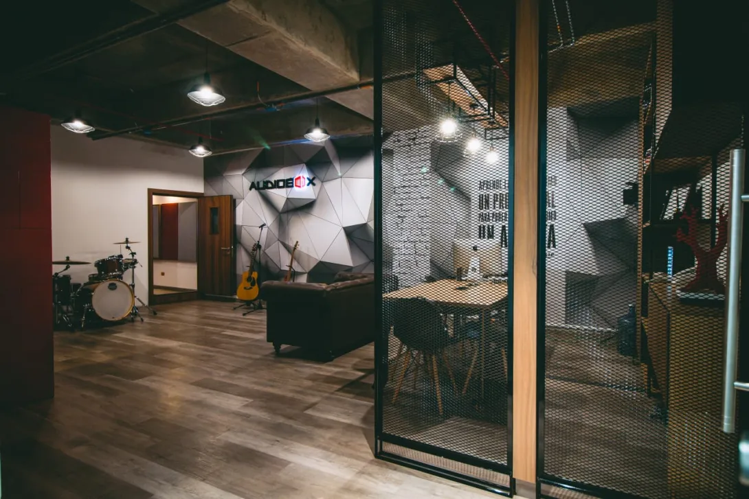 AUDIOBOX STUDIOS SAS